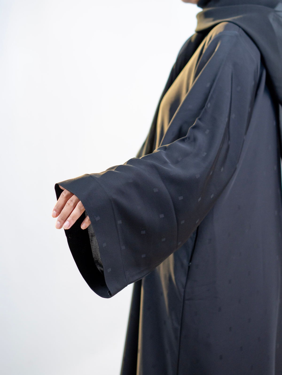Elegant modest abaya from the LA Dunes collection